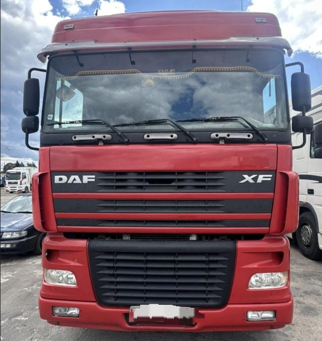 DAF XF 95 - Τράκτορας: φωτογραφία 1 DAF XF 95 - Τράκτορας: φωτογραφία 1