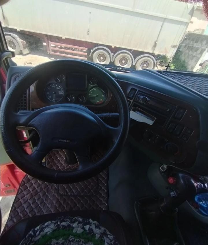 DAF XF - Τράκτορας: φωτογραφία 5 DAF XF - Τράκτορας: φωτογραφία 5