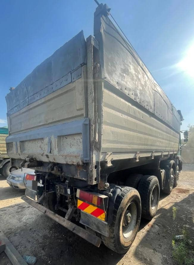 MAN 40.414 - Φορτηγό ανατρεπόμενο: φωτογραφία 5 MAN 40.414 - Φορτηγό ανατρεπόμενο: φωτογραφία 5