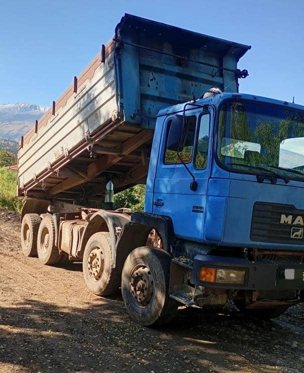 MAN 41.402 - Φορτηγό ανατρεπόμενο: φωτογραφία 2 MAN 41.402 - Φορτηγό ανατρεπόμενο: φωτογραφία 2