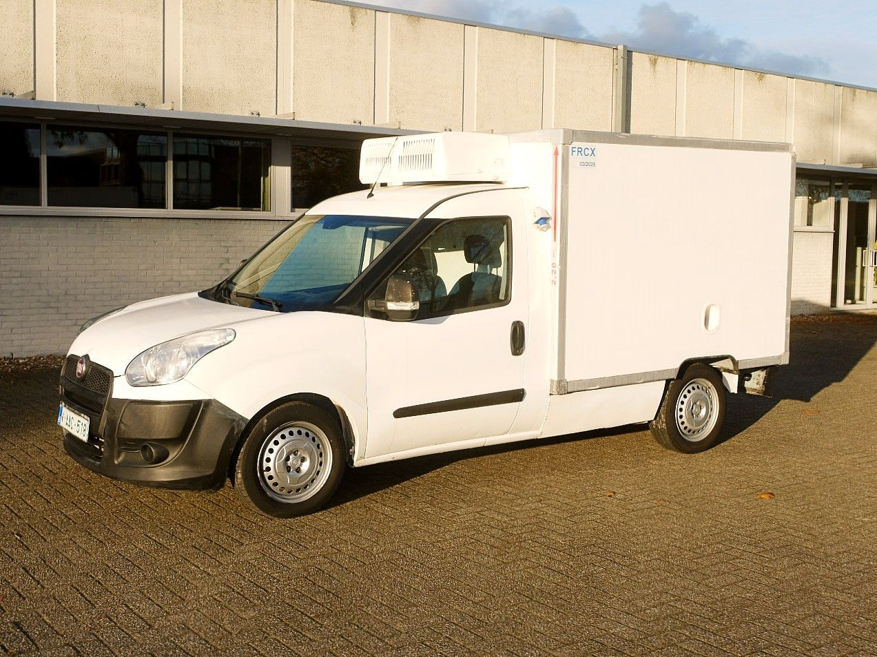 Fiat DOBLO 1.6 KUHLKOFFER CARRIER XARIOS -20 / AIRCO - Επαγγελματικό αυτοκίνητο ψυγείο: φωτογραφία 5 Fiat DOBLO 1.6 KUHLKOFFER CARRIER XARIOS -20 / AIRCO - Επαγγελματικό αυτοκίνητο ψυγείο: φωτογραφία 5