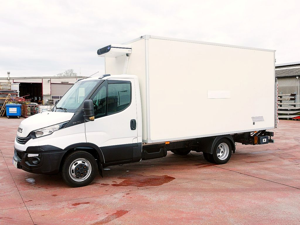 Iveco 35C14 KUHLKOFFER 4.4m CARRIER VIENTO LBW - Επαγγελματικό αυτοκίνητο ψυγείο: φωτογραφία 4 Iveco 35C14 KUHLKOFFER 4.4m CARRIER VIENTO LBW - Επαγγελματικό αυτοκίνητο ψυγείο: φωτογραφία 4
