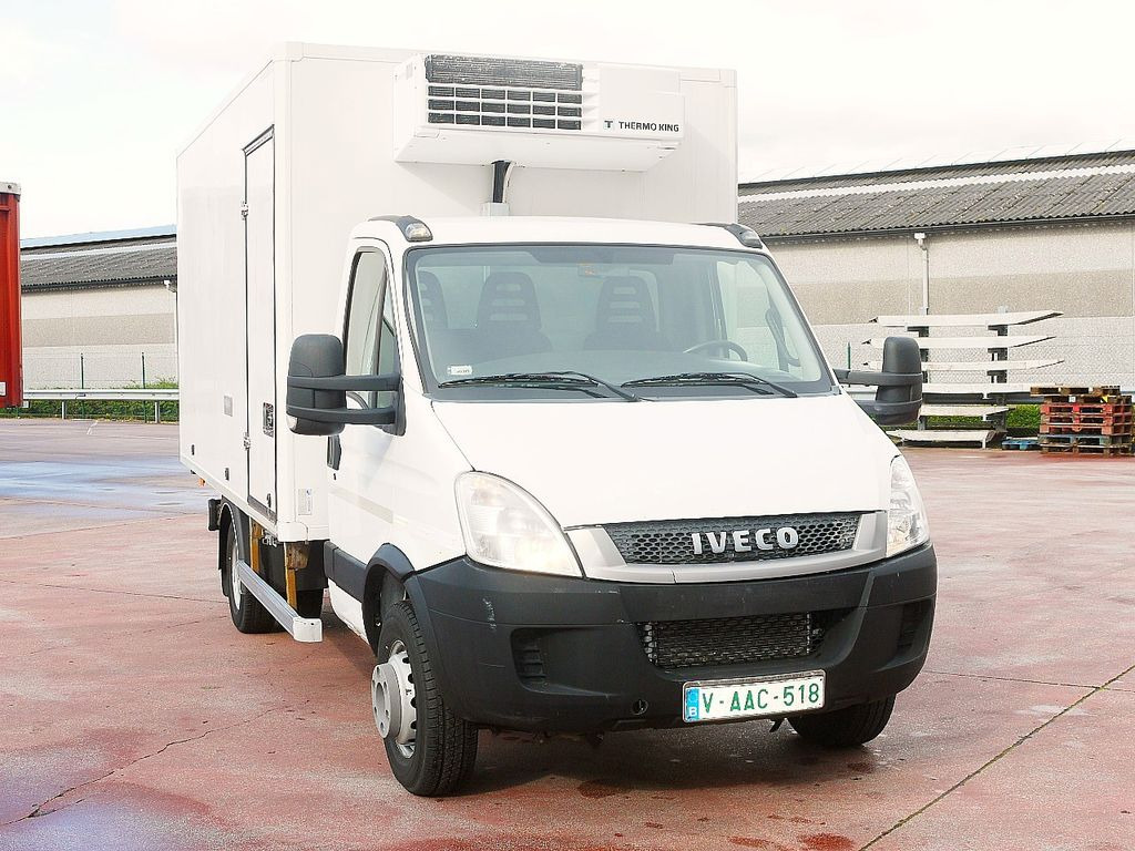 Iveco 60C15 65 70 DAILY KUHLKOFFER THERMOKING V500 A/C Iveco 60C15 65 70 DAILY KUHLKOFFER THERMOKING V500 A/C - Επαγγελματικό αυτοκίνητο ψυγείο: φωτογραφία 1 Iveco 60C15 65 70 DAILY KUHLKOFFER THERMOKING V500 A/C Iveco 60C15 65 70 DAILY KUHLKOFFER THERMOKING V500 A/C - Επαγγελματικό αυτοκίνητο ψυγείο: φωτογραφία 1