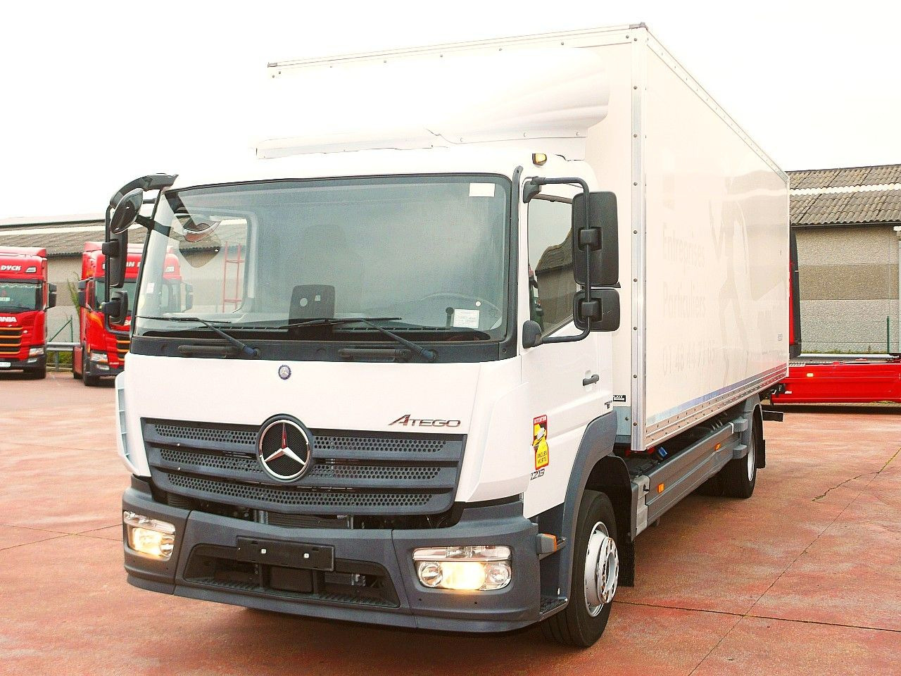 Mercedes-Benz 1218 ATEGO MEUBEL KOFFER A/C 124 Tkm - Φορτηγό κόφα: φωτογραφία 5 Mercedes-Benz 1218 ATEGO MEUBEL KOFFER A/C 124 Tkm - Φορτηγό κόφα: φωτογραφία 5