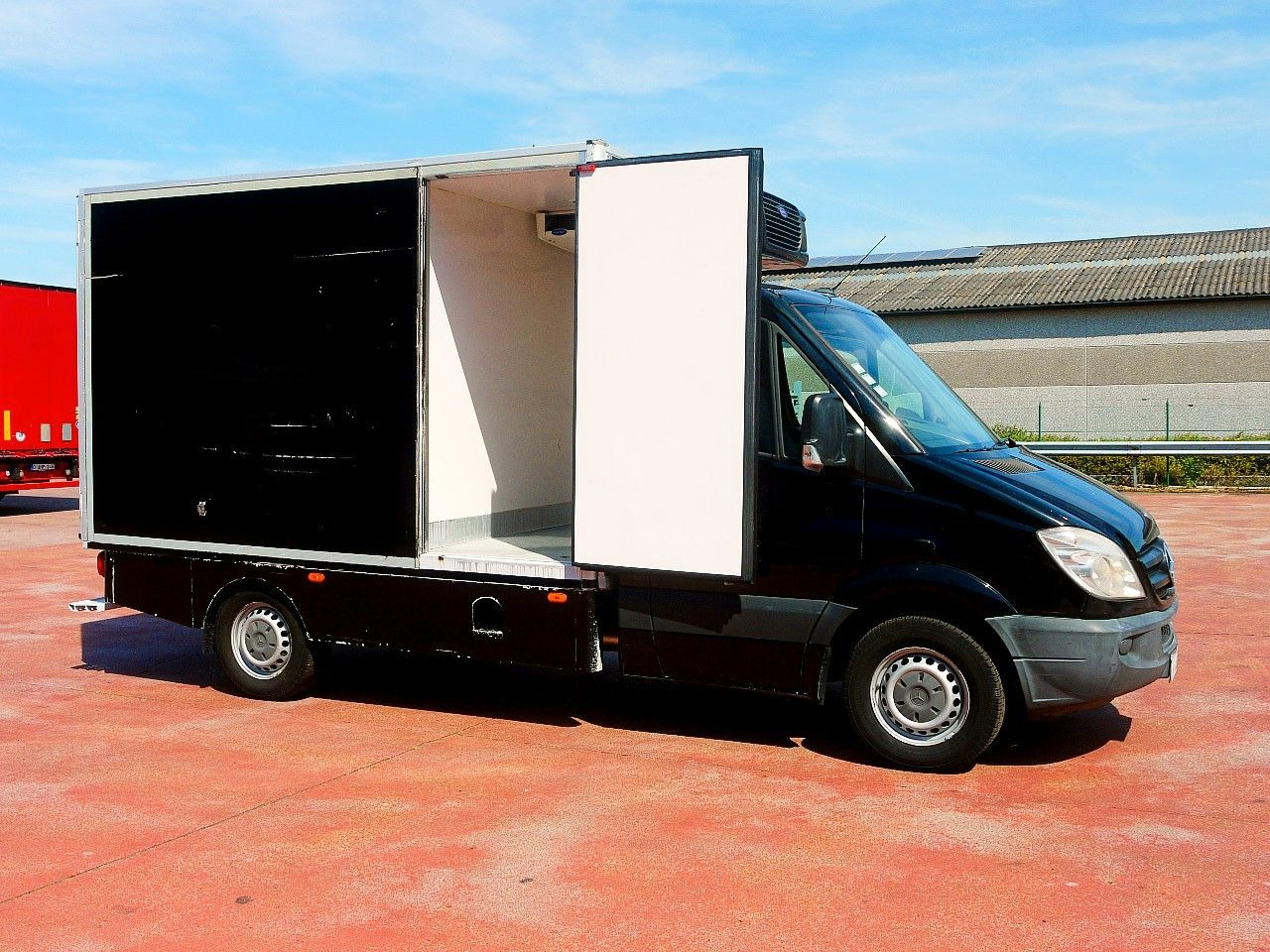 Mercedes-Benz 319 SPRINTER V6 KUHLKOFFER CARRIER PULSOR 600 MT - Επαγγελματικό αυτοκίνητο ψυγείο: φωτογραφία 3 Mercedes-Benz 319 SPRINTER V6 KUHLKOFFER CARRIER PULSOR 600 MT - Επαγγελματικό αυτοκίνητο ψυγείο: φωτογραφία 3