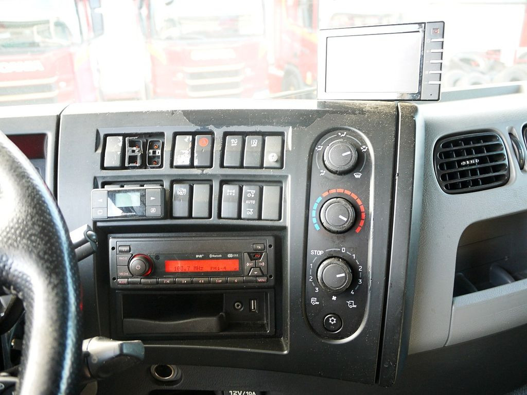 Φορτηγό ψυγείο Renault 26.320 D KUHLKOFFER THERMOKING MT T1200 6X2 A/C Renault 26 320 D KUHLKOFFER THERMOKING MT T1200 6X2 A/C: φωτογραφία 15 Φορτηγό ψυγείο Renault 26.320 D KUHLKOFFER THERMOKING MT T1200 6X2 A/C Renault 26 320 D KUHLKOFFER THERMOKING MT T1200 6X2 A/C: φωτογραφία 15