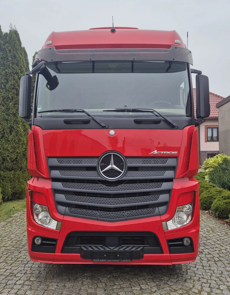Mercedes-Benz 1845 - Τράκτορας: φωτογραφία 2 Mercedes-Benz 1845 - Τράκτορας: φωτογραφία 2