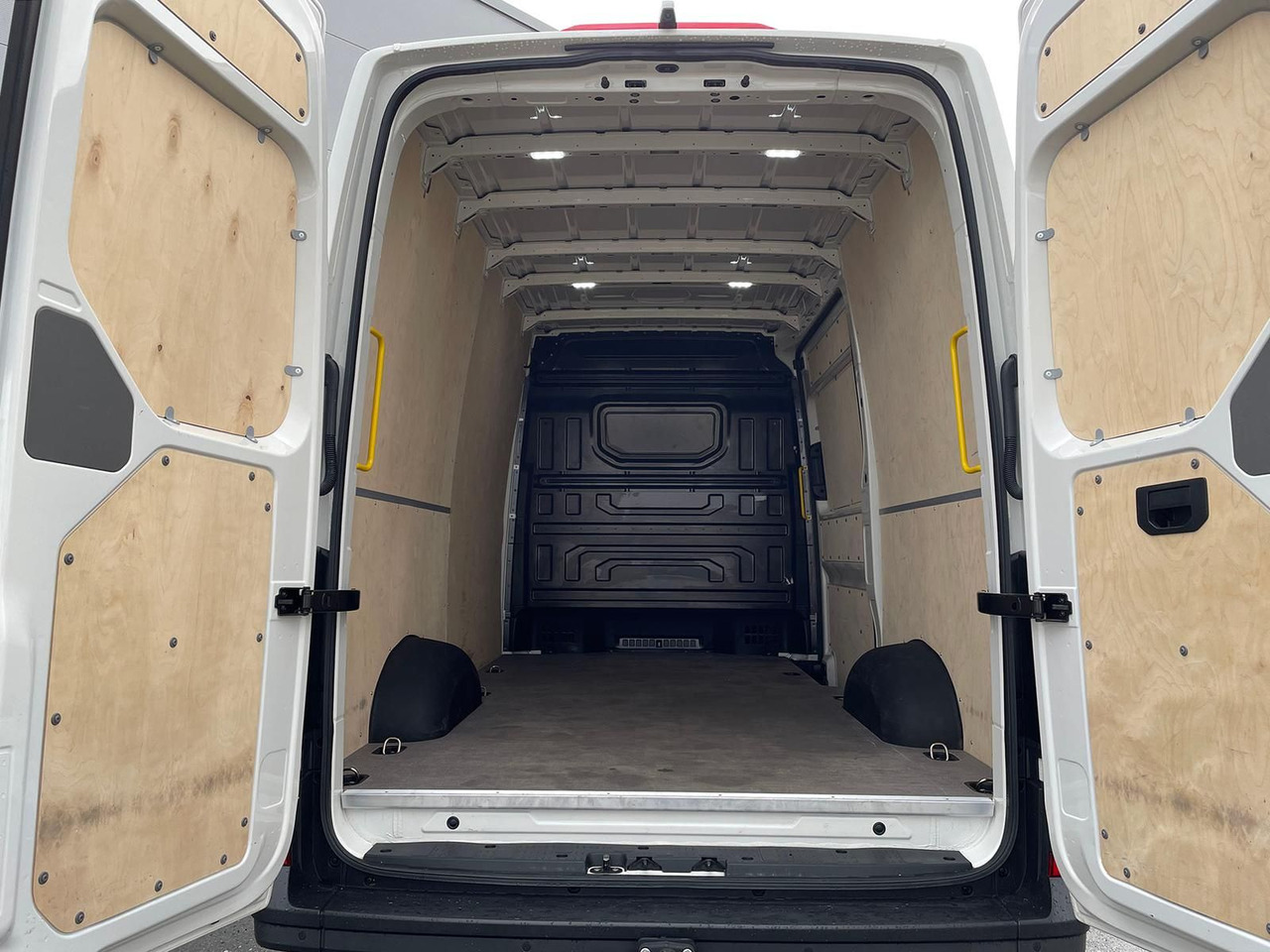 Βαν MAN TGE 3.180 L3H3 Kasten 4x4 STANDHZ DIFF AHK ACC: φωτογραφία 28