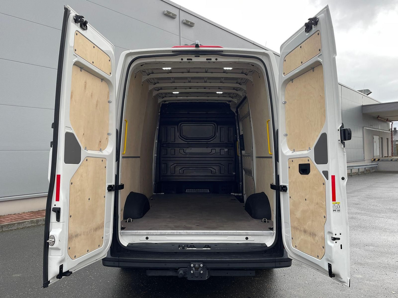 Βαν MAN TGE 3.180 L3H3 Kasten 4x4 STANDHZ DIFF AHK ACC: φωτογραφία 27