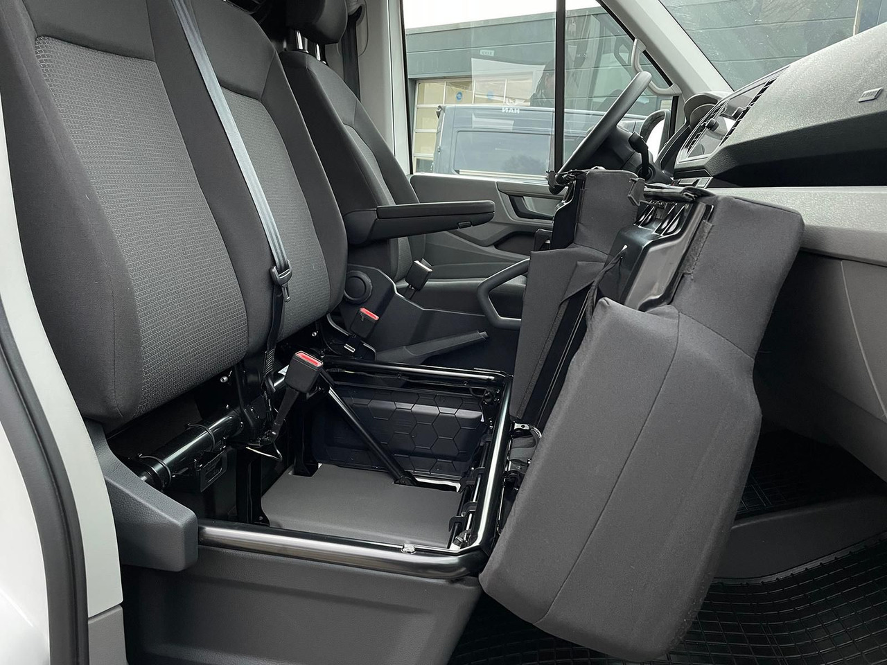 Βαν MAN TGE 3.180 L3H3 Kasten 4x4 STANDHZ DIFF AHK ACC: φωτογραφία 26