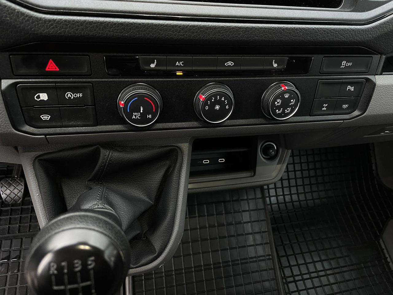 Βαν MAN TGE 3.180 L3H3 Kasten 4x4 STANDHZ DIFF AHK ACC: φωτογραφία 24