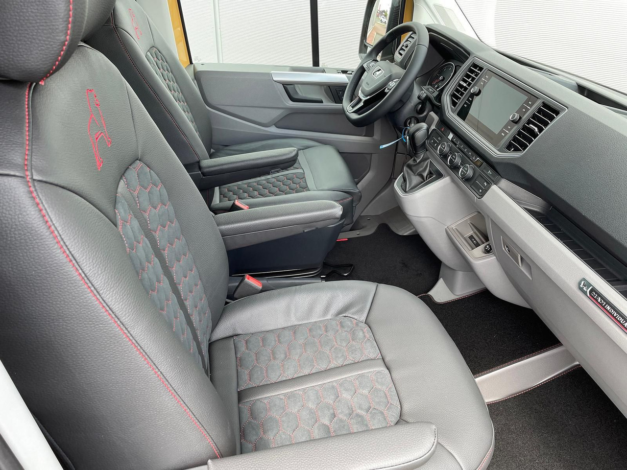 Νέα Διπλοκάμπινο ελαφρύ επαγγελματικό MAN TGE 3.180 L3H3 MIXTO Individual Lion S ACC LED: φωτογραφία 21 Νέα Διπλοκάμπινο ελαφρύ επαγγελματικό MAN TGE 3.180 L3H3 MIXTO Individual Lion S ACC LED: φωτογραφία 21