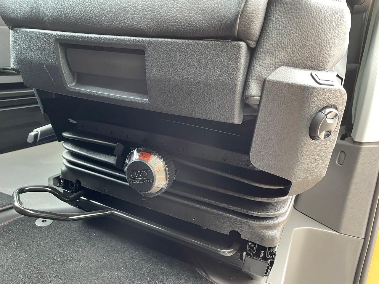 Νέα Διπλοκάμπινο ελαφρύ επαγγελματικό MAN TGE 3.180 L3H3 MIXTO Individual Lion S ACC LED: φωτογραφία 34 Νέα Διπλοκάμπινο ελαφρύ επαγγελματικό MAN TGE 3.180 L3H3 MIXTO Individual Lion S ACC LED: φωτογραφία 34