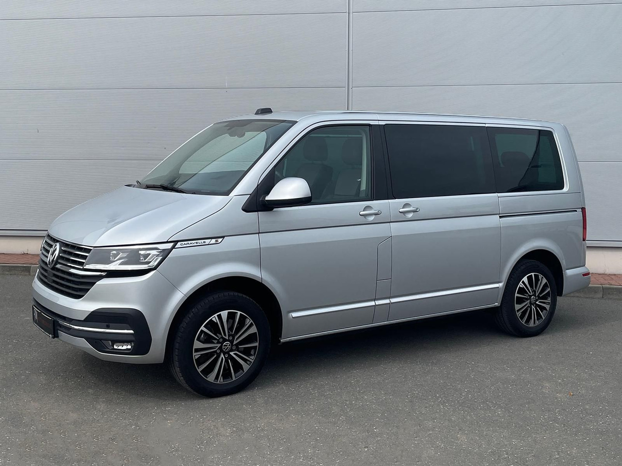 Volkswagen T6.1 Caravelle Highline STANDHZ NAVI LEDER PDC - Επιβατικό βαν: φωτογραφία 1 Volkswagen T6.1 Caravelle Highline STANDHZ NAVI LEDER PDC - Επιβατικό βαν: φωτογραφία 1