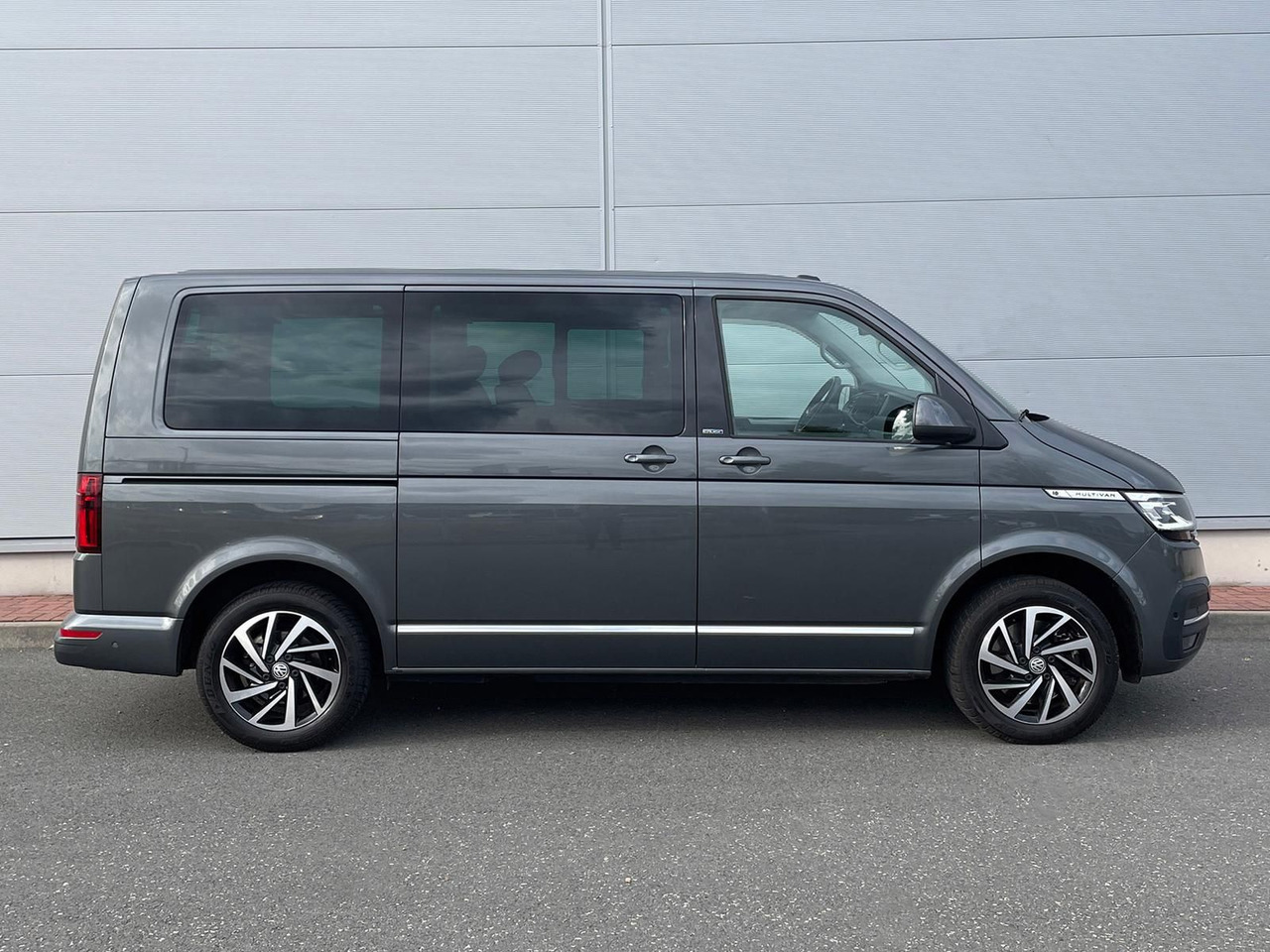 Volkswagen T6.1 Multivan Comfortline 4M ACC KAMERA SITZHZ - Μικρό λεωφορείο, Επιβατικό βαν: φωτογραφία 5 Volkswagen T6.1 Multivan Comfortline 4M ACC KAMERA SITZHZ - Μικρό λεωφορείο, Επιβατικό βαν: φωτογραφία 5