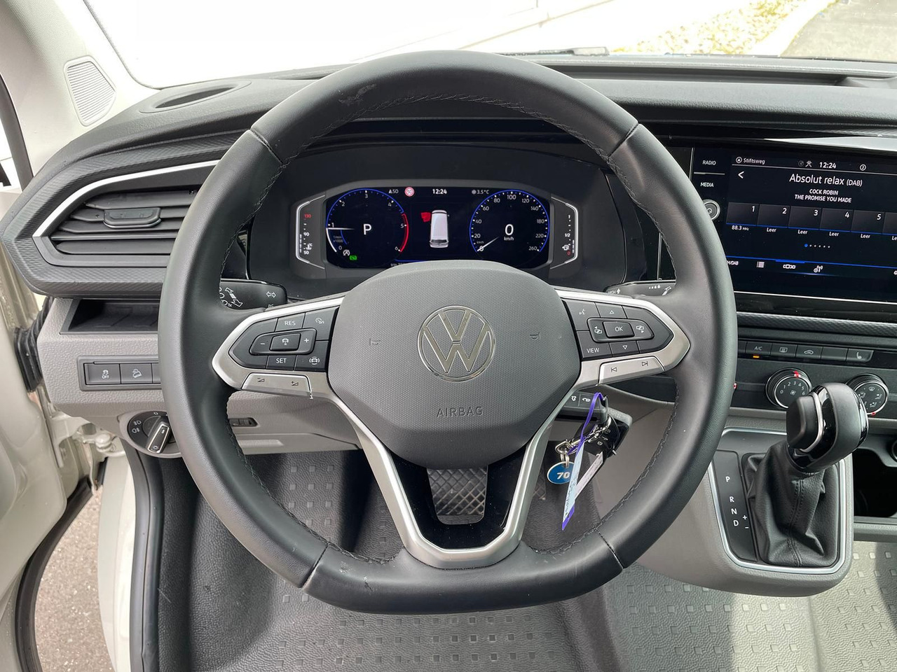 Νέα Βαν Volkswagen T6.1 Transporter 2.0 TDI lang 4MOTION SITZHZ NAV: φωτογραφία 13