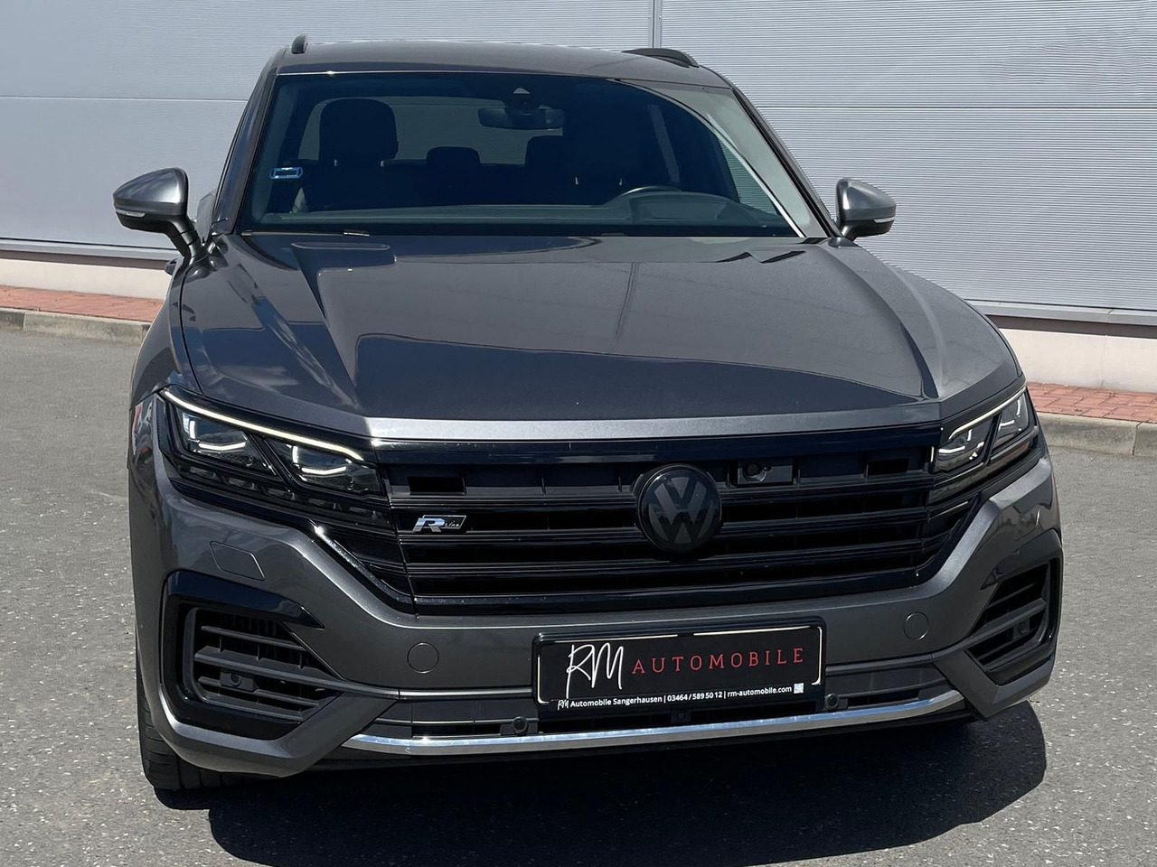 Volkswagen Touareg 4.0 V8 TDI One Million 4M LEDER AHK ACC - SUV: φωτογραφία 3 Volkswagen Touareg 4.0 V8 TDI One Million 4M LEDER AHK ACC - SUV: φωτογραφία 3
