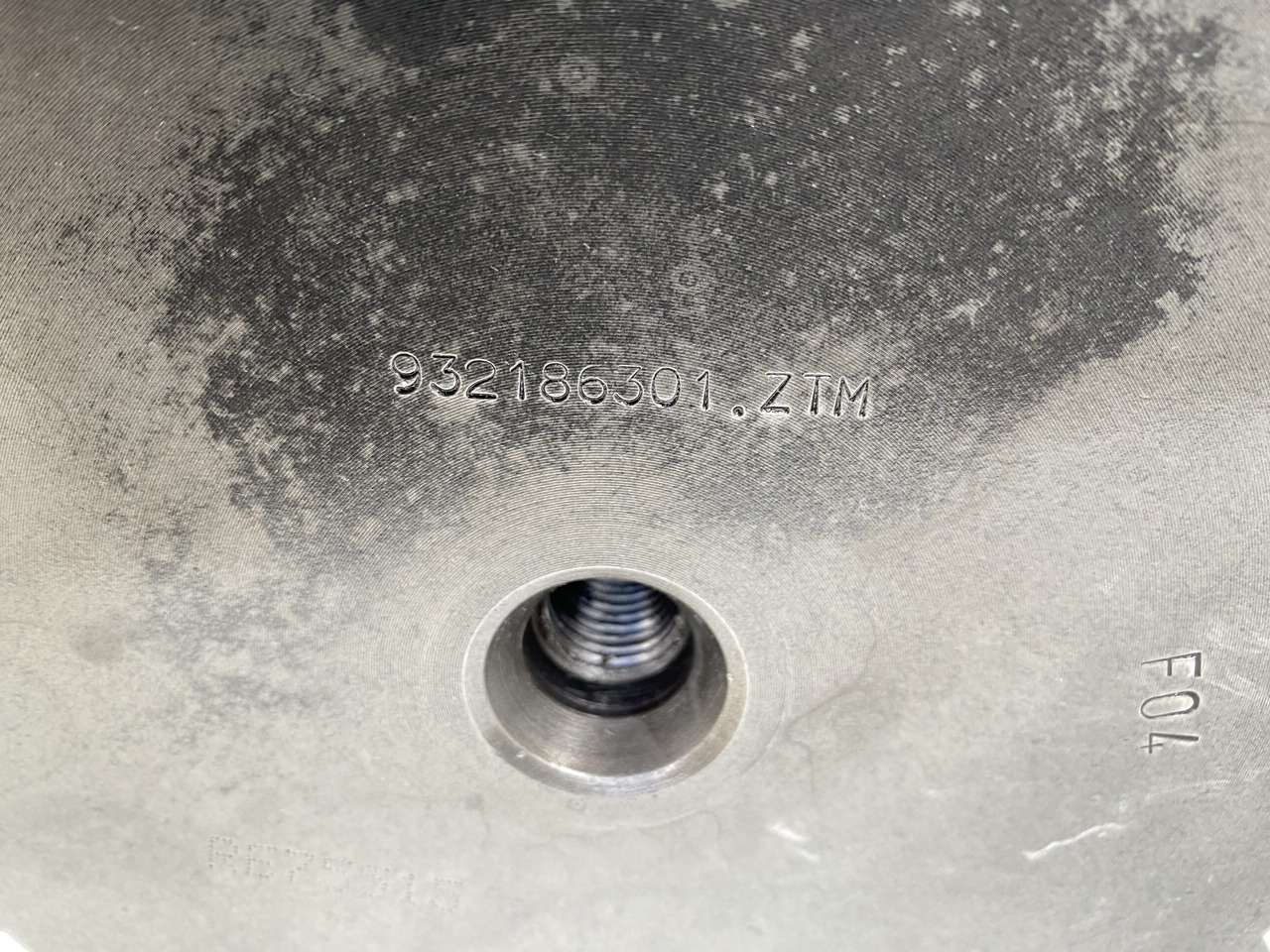 Μειωτήρας περιστροφής για Ερπυστριοφόρος εκσκαφέας Liebherr Abtriebswelle ID-Nr.932186301. LH120C,LH120ET,LH120M,LH150C,LH150CHR,LH150M,R984C, R984CHDEW,R984C-LI,R984CHR,R9350,R9400,R994,R996.  #ZTM#: φωτογραφία 19