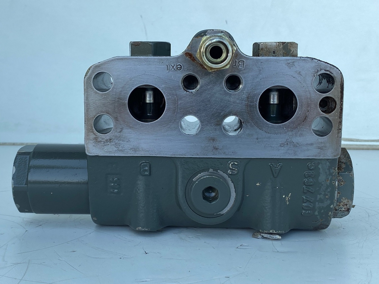 Liebherr Bremsventil ID-Nr.10471957.  LOS914, LOS924, R902, R904, R912, R914, R922, R924, R924 COMP, R924 COMPA.  #STM20.05## - Μοτέρ πορείας για Ερπυστριοφόρος εκσκαφέας: φωτογραφία 3 Liebherr Bremsventil ID-Nr.10471957.  LOS914, LOS924, R902, R904, R912, R914, R922, R924, R924 COMP, R924 COMPA.  #STM20.05## - Μοτέρ πορείας για Ερπυστριοφόρος εκσκαφέας: φωτογραφία 3