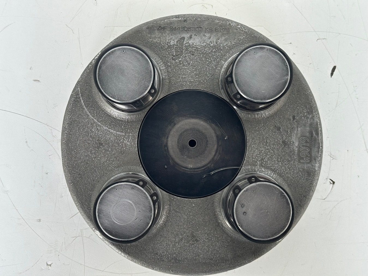 Liebherr Planetenträger ID-Nr.944306303 - ID-Nr.9443063. A924, A934, LH30, LH35, R906, R916, R922, R924, R926, R932, R934, R944. #k9079# - Κιβώτιο ταχυτήτων για Κατασκευή μηχανήματα: φωτογραφία 3 Liebherr Planetenträger ID-Nr.944306303 - ID-Nr.9443063. A924, A934, LH30, LH35, R906, R916, R922, R924, R926, R932, R934, R944. #k9079# - Κιβώτιο ταχυτήτων για Κατασκευή μηχανήματα: φωτογραφία 3