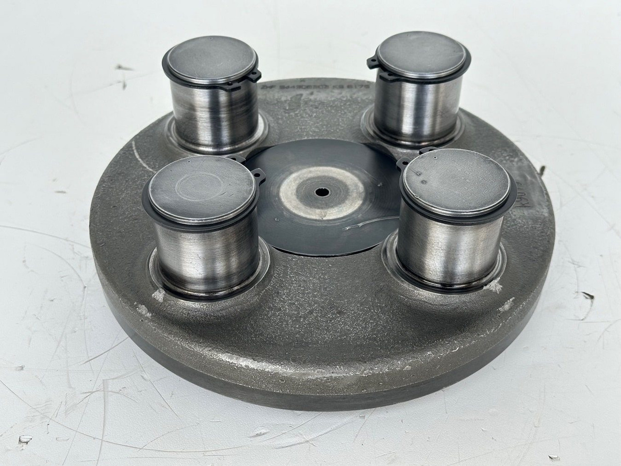 Liebherr Planetenträger ID-Nr.944306303 - ID-Nr.9443063. A924, A934, LH30, LH35, R906, R916, R922, R924, R926, R932, R934, R944. #k9079# - Κιβώτιο ταχυτήτων για Κατασκευή μηχανήματα: φωτογραφία 2 Liebherr Planetenträger ID-Nr.944306303 - ID-Nr.9443063. A924, A934, LH30, LH35, R906, R916, R922, R924, R926, R932, R934, R944. #k9079# - Κιβώτιο ταχυτήτων για Κατασκευή μηχανήματα: φωτογραφία 2