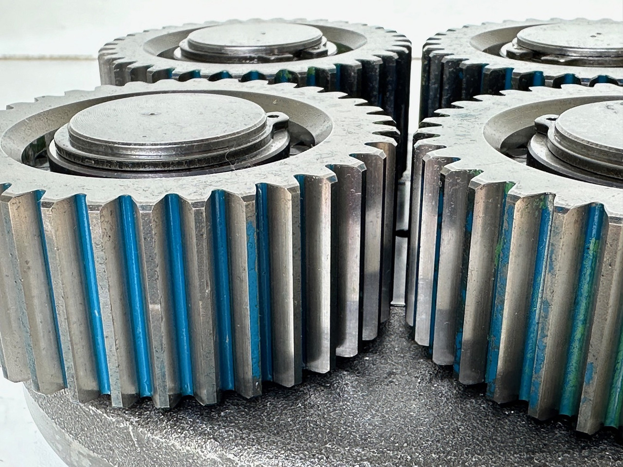 Μειωτήρας περιστροφής για Κατασκευή μηχανήματα Liebherr Planetenträger ID-Nr.944306303 mit Planetenrad ID-Nr.13472127.  A914 B,A914 C,A924,LH30,LH35,A932,A934,P924 C,E932,P914,P924 COMP,R906,R914,R916,R924,R926,R932,R934,R944. #944306303.23.03#: φωτογραφία 7