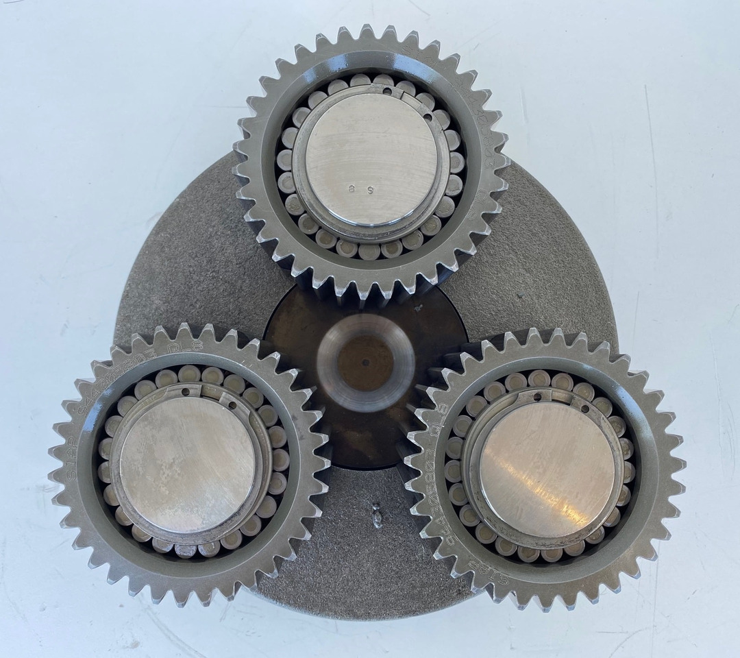 Liebherr Planetenträger ID-Nr.970559601 mit Planetenrad ID-Nr.944305703 - ID-Nr.90213986. A900,A904,A913 COMP,A914 COMP,A914,A916 COMP,A916,A918 COMP,A918,A920,A922 RAIL A924 RAIL,LH18,LH22,LH24,LH2 - Μειωτήρας περιστροφής για Κατασκευή μηχανήματα: φωτογραφία 3 Liebherr Planetenträger ID-Nr.970559601 mit Planetenrad ID-Nr.944305703 - ID-Nr.90213986. A900,A904,A913 COMP,A914 COMP,A914,A916 COMP,A916,A918 COMP,A918,A920,A922 RAIL A924 RAIL,LH18,LH22,LH24,LH2 - Μειωτήρας περιστροφής για Κατασκευή μηχανήματα: φωτογραφία 3