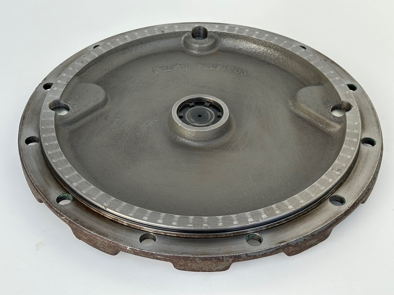 Liebherr Verschlussdeckel ID-Nr.90214374. FAT400P130, FAT400P139. R926-1715, R928-1715, R930-1716, R934-1550, R936 K-LC, R936 K-NLC, R936 K-SLC, R938-1650. #90214374.25.01# - Μοτέρ πορείας για Ερπυστριοφόρος εκσκαφέας: φωτογραφία 4 Liebherr Verschlussdeckel ID-Nr.90214374. FAT400P130, FAT400P139. R926-1715, R928-1715, R930-1716, R934-1550, R936 K-LC, R936 K-NLC, R936 K-SLC, R938-1650. #90214374.25.01# - Μοτέρ πορείας για Ερπυστριοφόρος εκσκαφέας: φωτογραφία 4