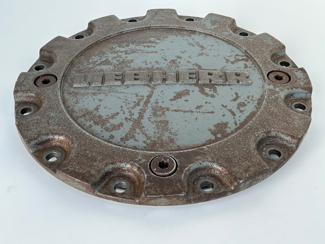 Liebherr Verschlussdeckel ID-Nr.90214374. FAT400P130, FAT400P139. R926-1715, R928-1715, R930-1716, R934-1550, R936 K-LC, R936 K-NLC, R936 K-SLC, R938-1650. #90214374.25.01# - Μοτέρ πορείας για Ερπυστριοφόρος εκσκαφέας: φωτογραφία 2 Liebherr Verschlussdeckel ID-Nr.90214374. FAT400P130, FAT400P139. R926-1715, R928-1715, R930-1716, R934-1550, R936 K-LC, R936 K-NLC, R936 K-SLC, R938-1650. #90214374.25.01# - Μοτέρ πορείας για Ερπυστριοφόρος εκσκαφέας: φωτογραφία 2