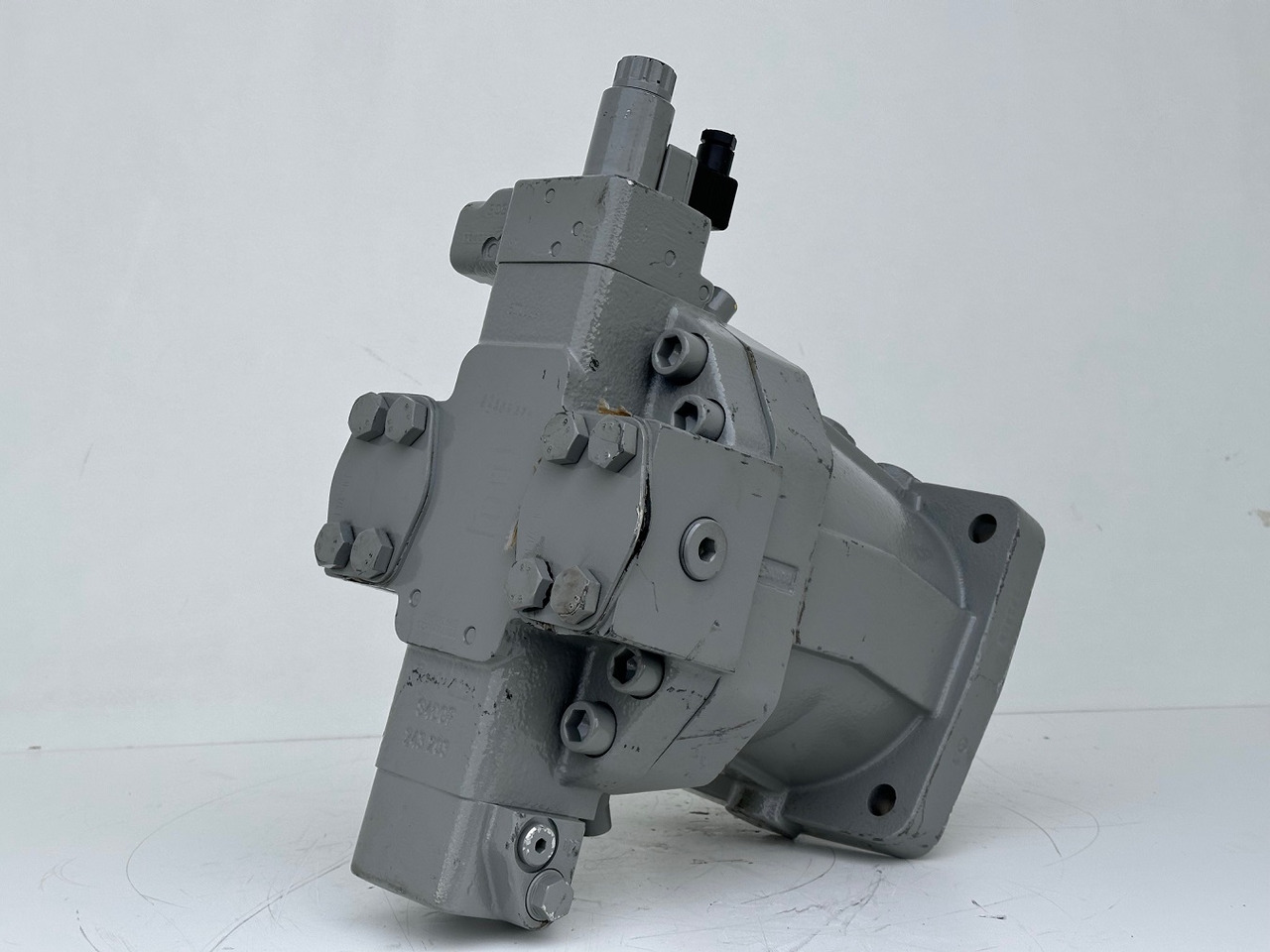 Liebherr Verstellmotor ID-Nr.510240108 - Hydromatik Rexroth Axialkolben-Verstellmotor Typ:A6VM140EP2D/63W-VZB017HB. #24338070# - Υδραυλικός κινητήρας για Ερπυστριοφόρος γερανός: φωτογραφία 4 Liebherr Verstellmotor ID-Nr.510240108 - Hydromatik Rexroth Axialkolben-Verstellmotor Typ:A6VM140EP2D/63W-VZB017HB. #24338070# - Υδραυλικός κινητήρας για Ερπυστριοφόρος γερανός: φωτογραφία 4