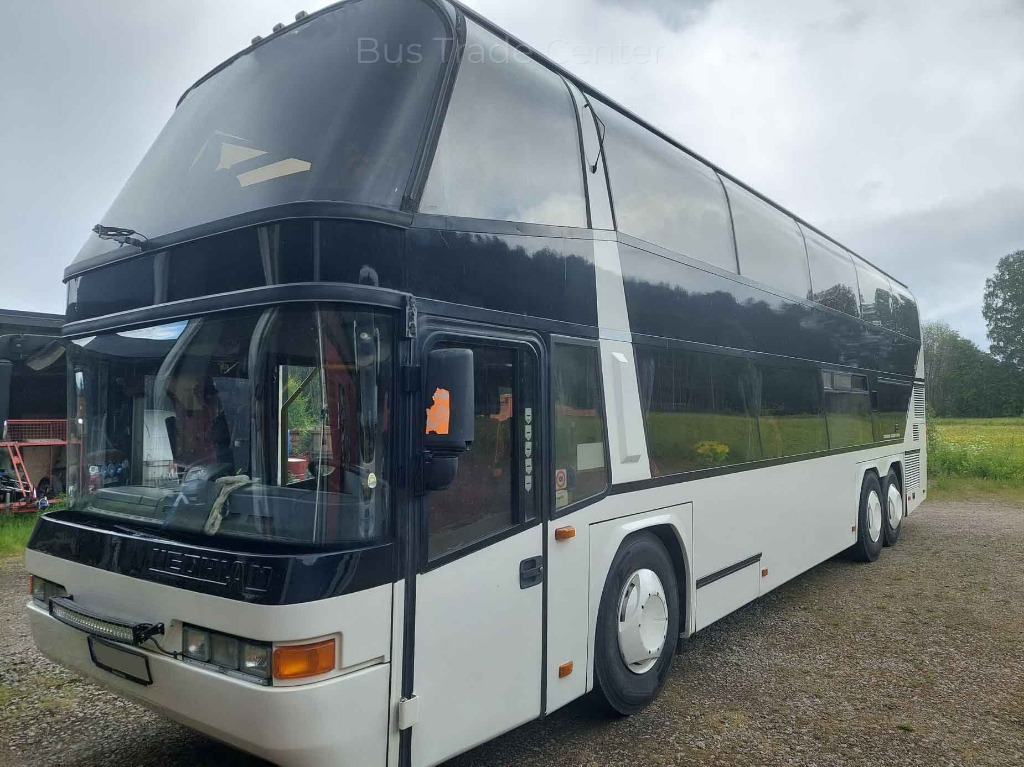 NEOPLAN Skyliner N122/3 - Πούλμαν: φωτογραφία 2 NEOPLAN Skyliner N122/3 - Πούλμαν: φωτογραφία 2
