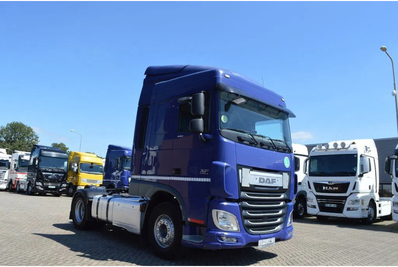 DAF XF 106.440 * EURO6 * 2 TANK * 1200L * 2 BED * - Τράκτορας: φωτογραφία 2 DAF XF 106.440 * EURO6 * 2 TANK * 1200L * 2 BED * - Τράκτορας: φωτογραφία 2