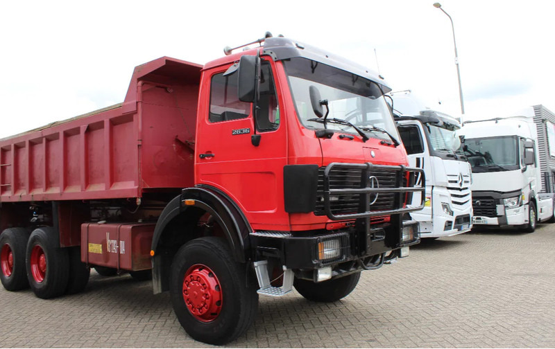 Mercedes-Benz 2636. V10 * 6x6 * FULL STEEL * 1 OWNER * 401TKM ORIGNAAL * TOP CONDITION * - Φορτηγό ανατρεπόμενο: φωτογραφία 5 Mercedes-Benz 2636. V10 * 6x6 * FULL STEEL * 1 OWNER * 401TKM ORIGNAAL * TOP CONDITION * - Φορτηγό ανατρεπόμενο: φωτογραφία 5