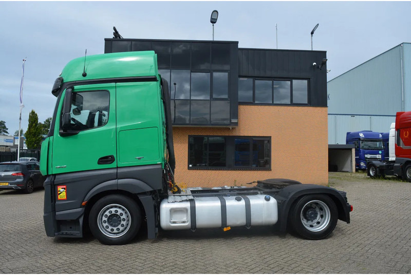 Mercedes-Benz Actros 1942 * 4x2 * 2 TANK * MEGA * - Τράκτορας: φωτογραφία 4 Mercedes-Benz Actros 1942 * 4x2 * 2 TANK * MEGA * - Τράκτορας: φωτογραφία 4
