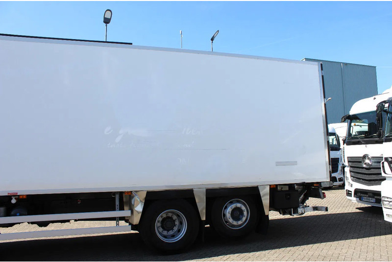 Renault Premium 310 * EURO5 * CARRIER SUPRA 850 * 6X2 * MANUAUL * - Φορτηγό ψυγείο: φωτογραφία 5 Renault Premium 310 * EURO5 * CARRIER SUPRA 850 * 6X2 * MANUAUL * - Φορτηγό ψυγείο: φωτογραφία 5