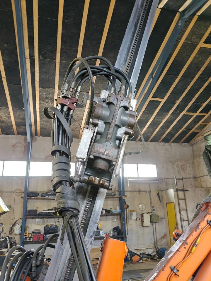 Γεωτρύπανο Tamrock COMMANDO 120RF: φωτογραφία 6 Γεωτρύπανο Tamrock COMMANDO 120RF: φωτογραφία 6