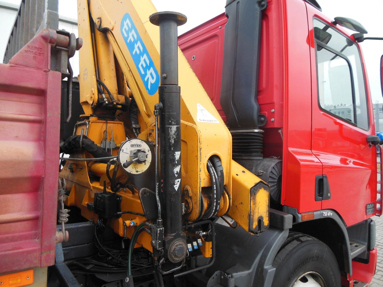 Νέα Φορτηγό ανατρεπόμενο, Φορτηγό με γερανό DAF CF 65.240,KRAN EFFER 110/2S,MANUELL,BLATT,1 HAND: φωτογραφία 13