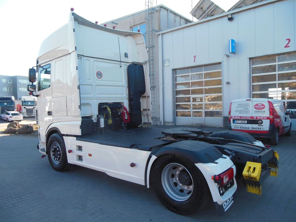 DAF XF106.480 SSC, LIMITED EDITION, STANDKLIMA, TOP! DAF XF106.480 SSC, LIMITED EDITION, STANDKLIMA, TOP! - Τράκτορας: φωτογραφία 4 DAF XF106.480 SSC, LIMITED EDITION, STANDKLIMA, TOP! DAF XF106.480 SSC, LIMITED EDITION, STANDKLIMA, TOP! - Τράκτορας: φωτογραφία 4