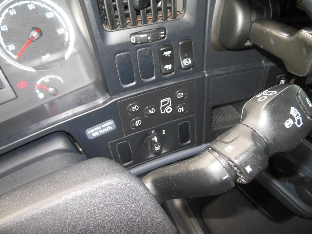 Τράκτορας Scania R410, LOWDECK, RETARDER, TOP STAND Scania R410, LOWDECK, RETARDER, TOP STAND: φωτογραφία 15