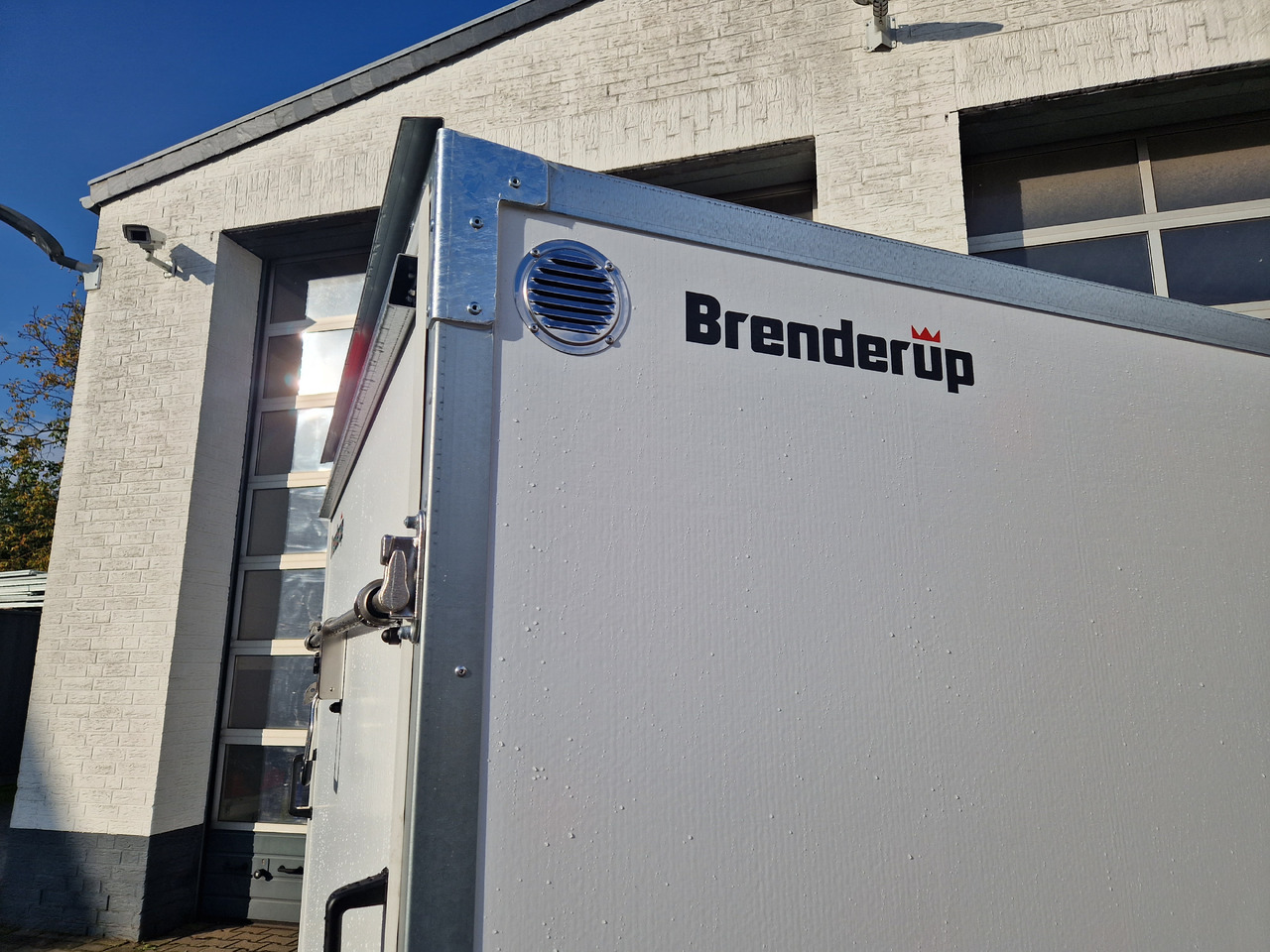 Ρυμούλκα κόφα Brenderup Cargo Dynamic CD260 B R 260x153x150cm niedrig Heckrampe Wabenwände (S) 1300kg: φωτογραφία 6