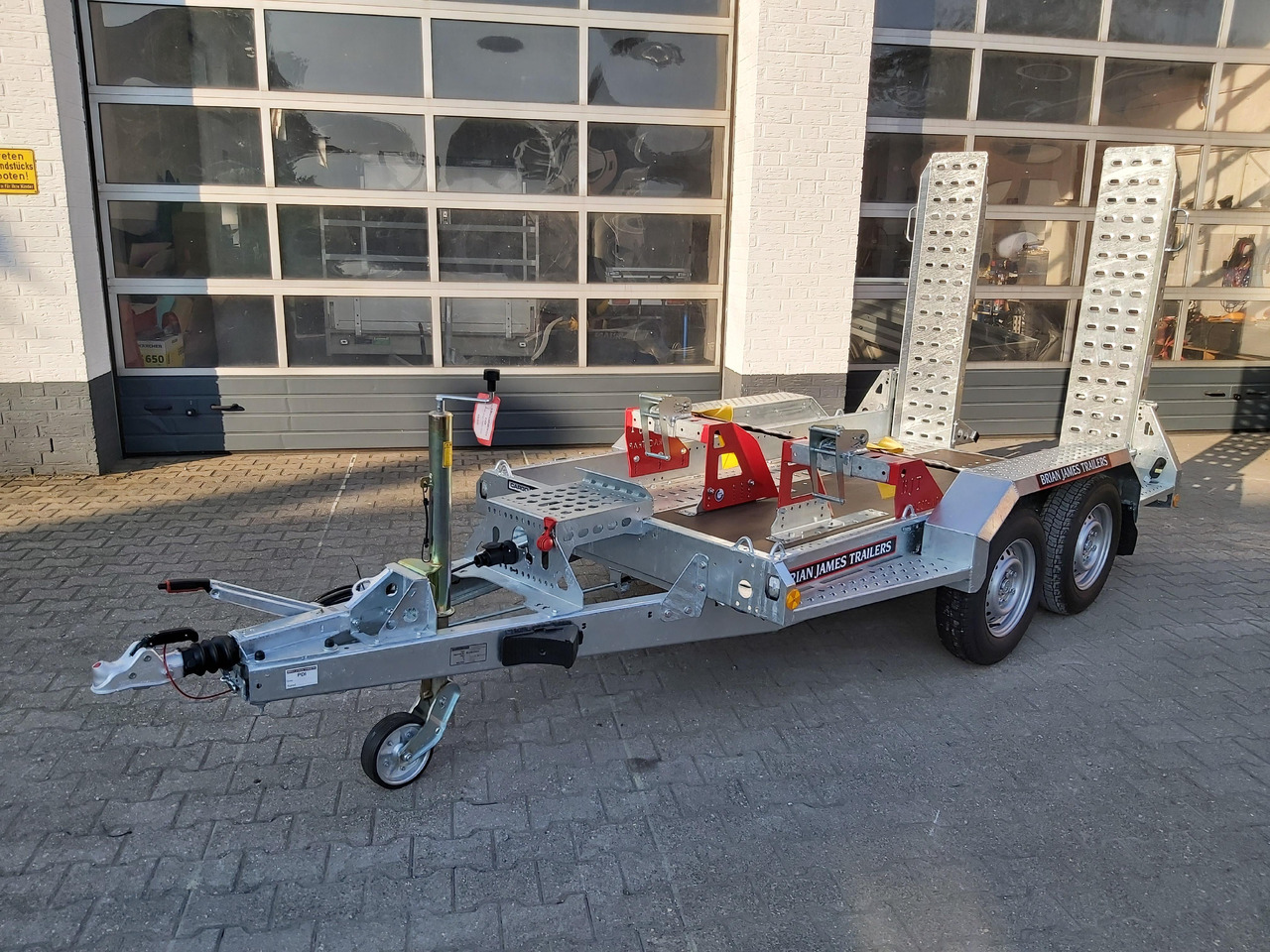 Brian James Digger Plant 543-2813-27 280x130cm Schaufelablage Rampen Trac Strap System 2700kg - Τρέιλερ μεταφοράς μηχανημάτων: φωτογραφία 5 Brian James Digger Plant 543-2813-27 280x130cm Schaufelablage Rampen Trac Strap System 2700kg - Τρέιλερ μεταφοράς μηχανημάτων: φωτογραφία 5