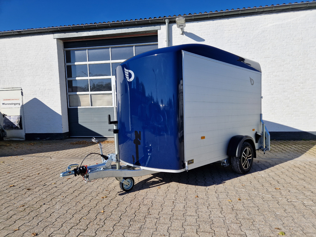 Ρυμούλκα κόφα Cargo Roadster 300 300x150x184cm Alu Poly royal blau Alufelgen darkline Pullman 1300kg 100km/H: φωτογραφία 9 Ρυμούλκα κόφα Cargo Roadster 300 300x150x184cm Alu Poly royal blau Alufelgen darkline Pullman 1300kg 100km/H: φωτογραφία 9