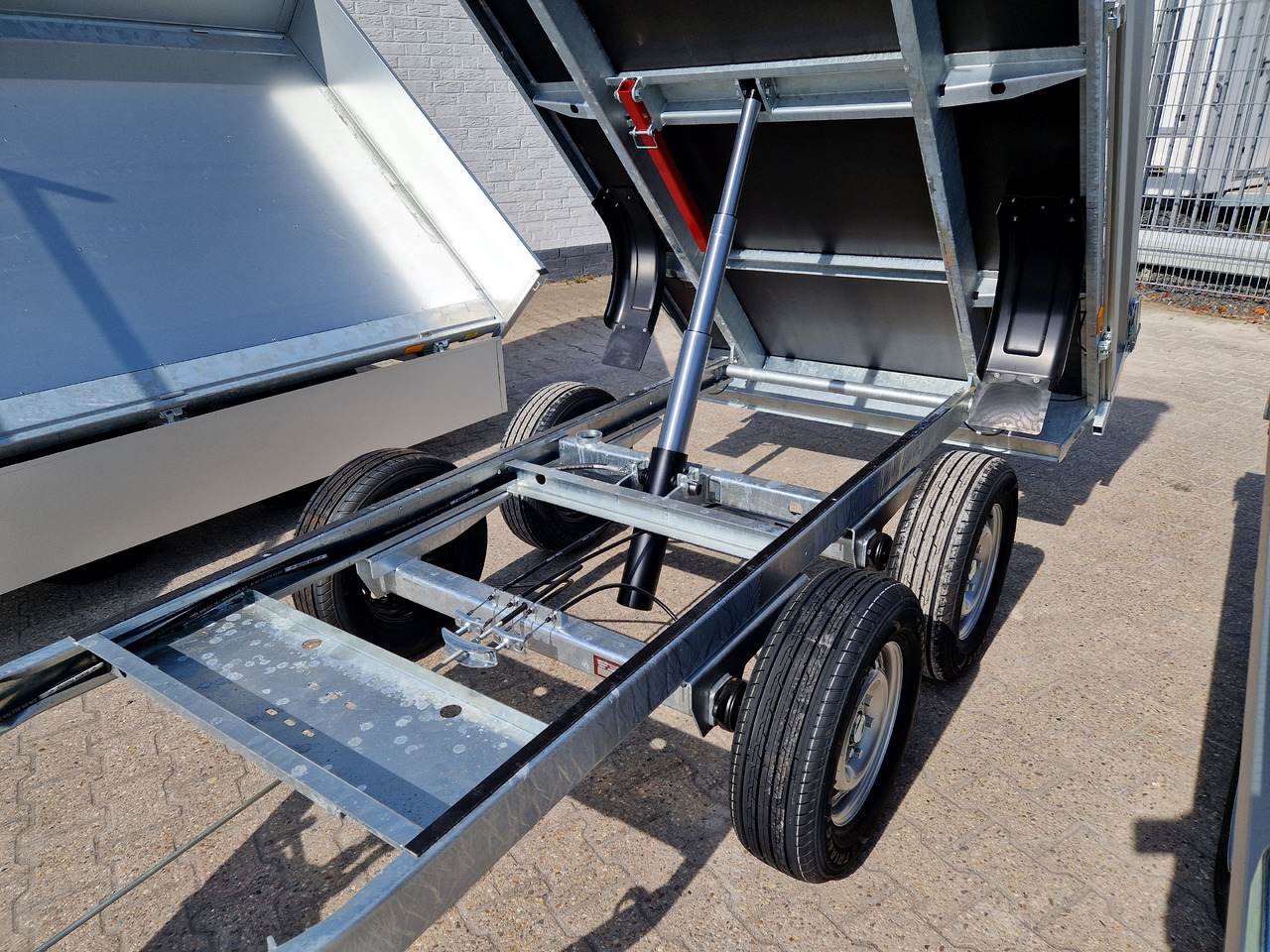 Cheval Liberte Debon Kipper PW 1.2 20 ECO 306x155x30cm 2000kg Modell 2024 - Ρυμούλκα ανατρεπόμενο: φωτογραφία 4 Cheval Liberte Debon Kipper PW 1.2 20 ECO 306x155x30cm 2000kg Modell 2024 - Ρυμούλκα ανατρεπόμενο: φωτογραφία 4