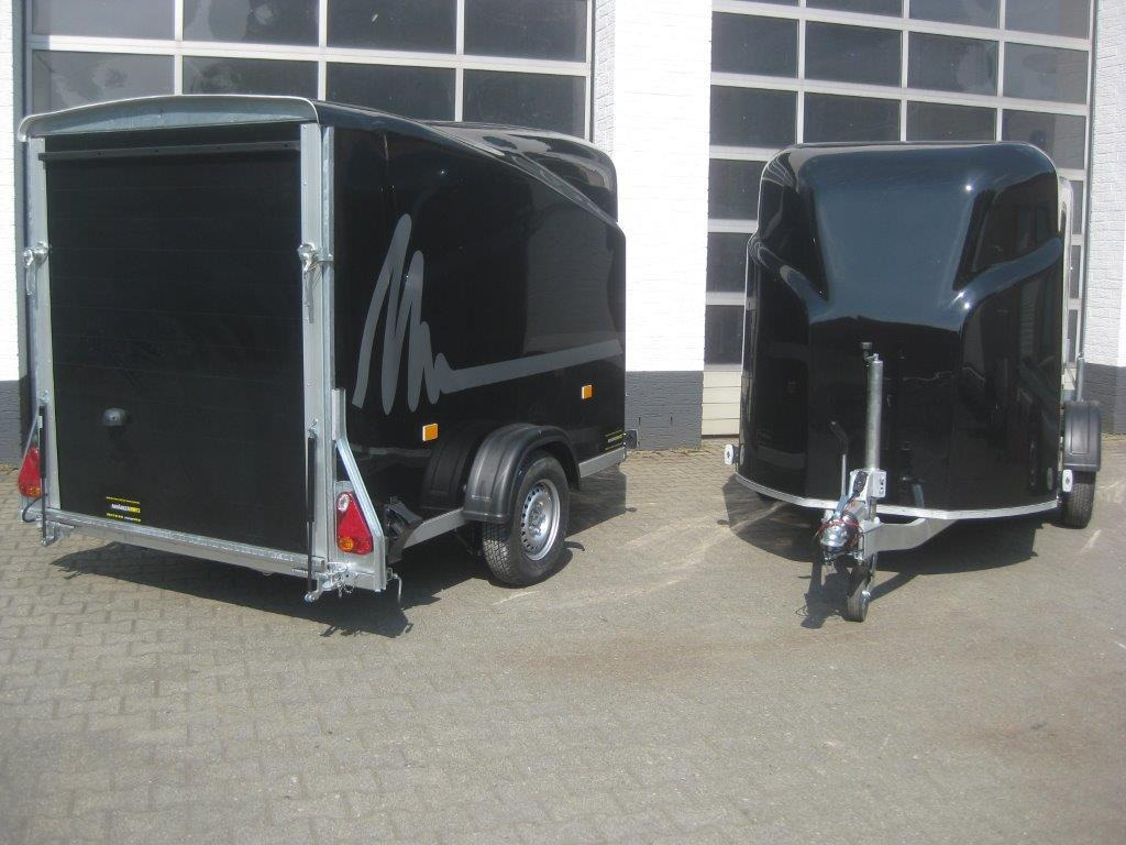 Debon Cargo 1300 300x152x168cm black aerodynamik Pullman II 100km/H 1300kg Modell 2024 - Ρυμούλκα κόφα: φωτογραφία 3 Debon Cargo 1300 300x152x168cm black aerodynamik Pullman II 100km/H 1300kg Modell 2024 - Ρυμούλκα κόφα: φωτογραφία 3