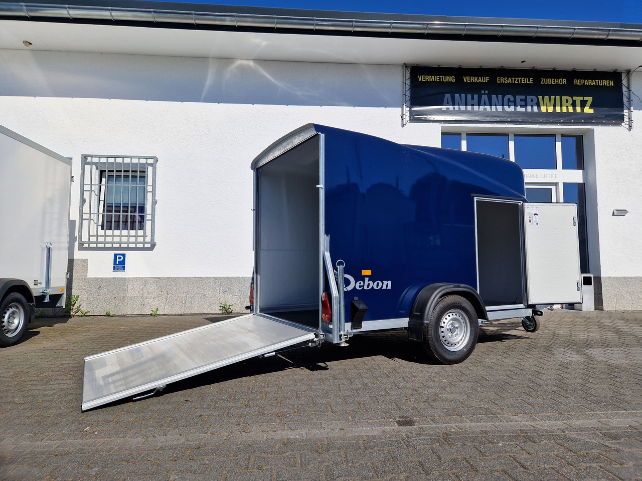 Debon Cargo 1300 300x152x168cm royal blau Seitentür 100km/H Pullman 1300kg - Ρυμούλκα κόφα: φωτογραφία 2 Debon Cargo 1300 300x152x168cm royal blau Seitentür 100km/H Pullman 1300kg - Ρυμούλκα κόφα: φωτογραφία 2