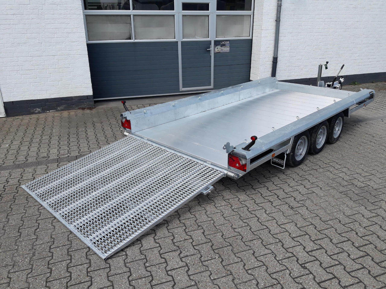 HULCO TERRAX Aluboden 394x180x27cm Heckrampe 150cm Tridem (XL) 3500kg - Τρέιλερ μεταφοράς μηχανημάτων: φωτογραφία 1 HULCO TERRAX Aluboden 394x180x27cm Heckrampe 150cm Tridem (XL) 3500kg - Τρέιλερ μεταφοράς μηχανημάτων: φωτογραφία 1