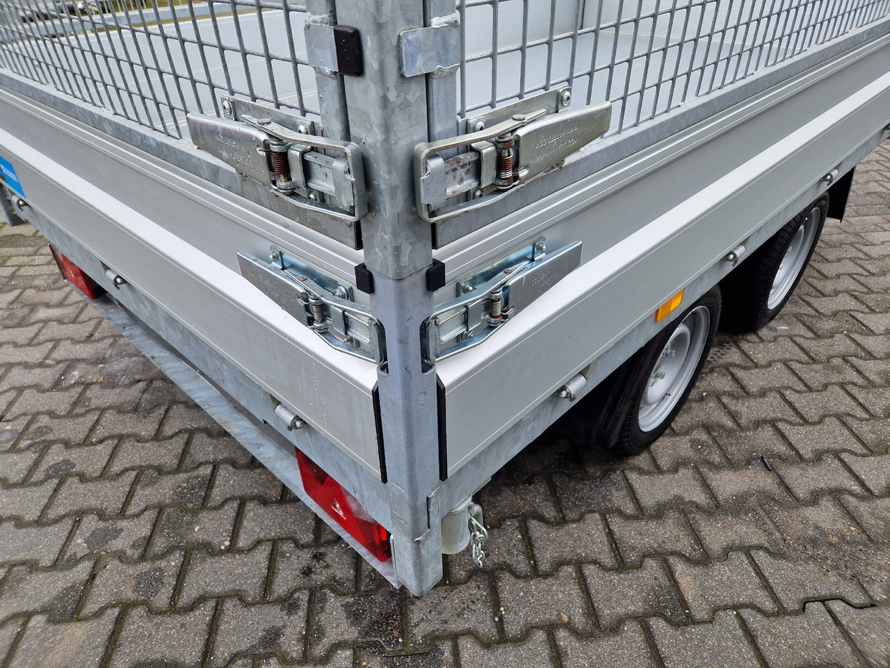 Hapert COBALT HM-2 305x180x30cm Elektro & Laubgitter 2700kg - Ρυμούλκα ανατρεπόμενο: φωτογραφία 4 Hapert COBALT HM-2 305x180x30cm Elektro & Laubgitter 2700kg - Ρυμούλκα ανατρεπόμενο: φωτογραφία 4