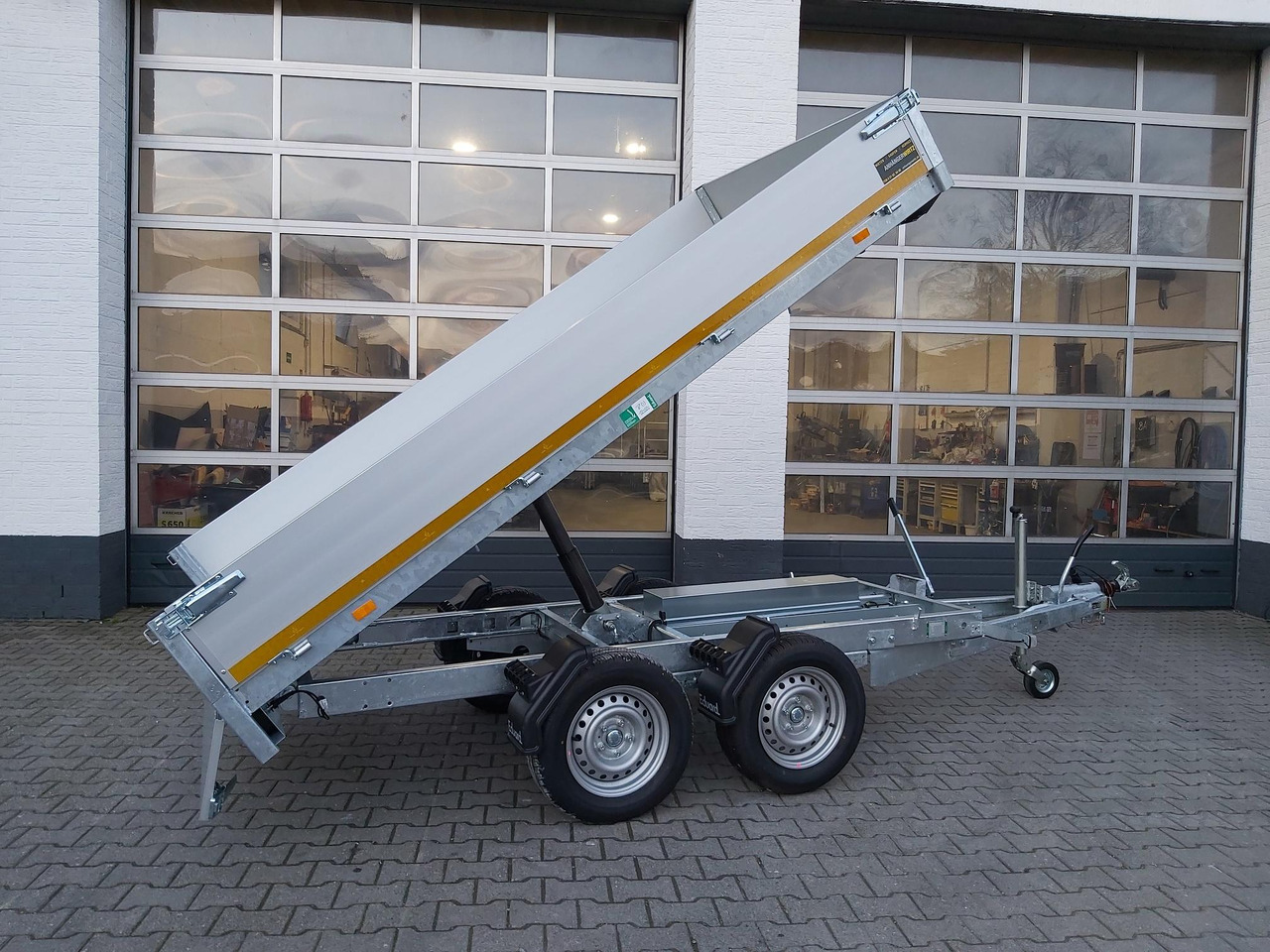 Heck Kipper 310x160x30cm Elektrisch + Handpumpe 2700kg (M) Winter Aktion 24 - Ρυμούλκα ανατρεπόμενο: φωτογραφία 5 Heck Kipper 310x160x30cm Elektrisch + Handpumpe 2700kg (M) Winter Aktion 24 - Ρυμούλκα ανατρεπόμενο: φωτογραφία 5