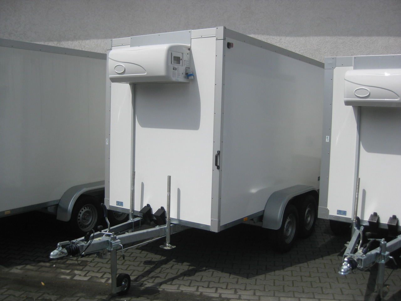 Kühlanhänger AZKF 2735/155 343x154x200cm GOVI Kühlaggregat 4 Iso 60 Frioliner Juli Aktion - Ρυμούλκα ψυγείο: φωτογραφία 1 Kühlanhänger AZKF 2735/155 343x154x200cm GOVI Kühlaggregat 4 Iso 60 Frioliner Juli Aktion - Ρυμούλκα ψυγείο: φωτογραφία 1