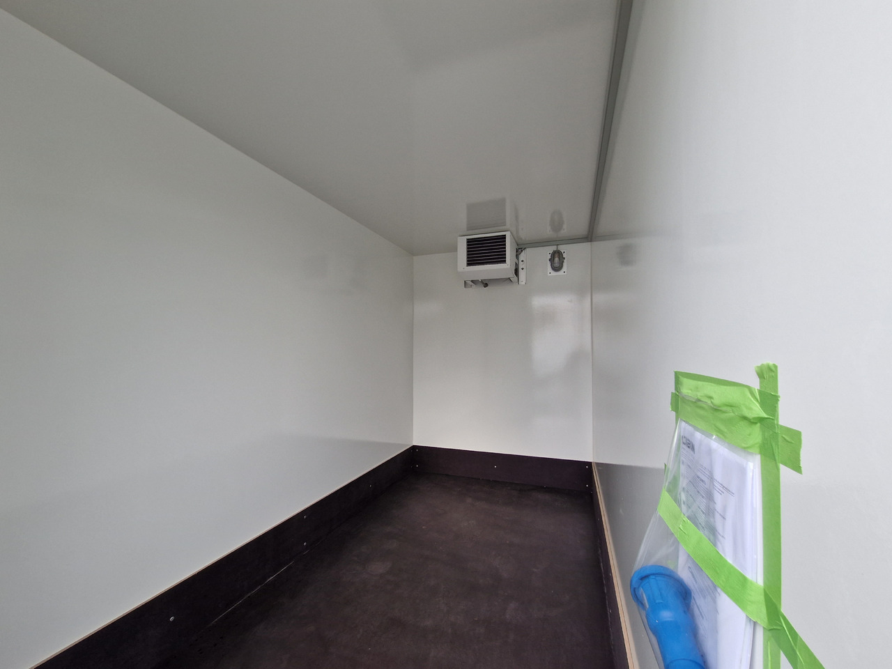 Kühlanhänger AZKF C 2730/155 294x154x200cm Cibin 230V Kühlanlage Pluskühler (M)2700kg März Akti - Ρυμούλκα ψυγείο: φωτογραφία 4 Kühlanhänger AZKF C 2730/155 294x154x200cm Cibin 230V Kühlanlage Pluskühler (M)2700kg März Akti - Ρυμούλκα ψυγείο: φωτογραφία 4